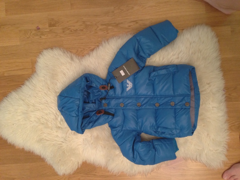 Курточка Armani реплика, новая, 95 см.3000