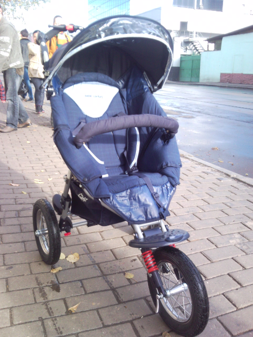 Bebe Confort Everest 4000 р бу 2 месяца. В состоянии НОВОЙ!!!