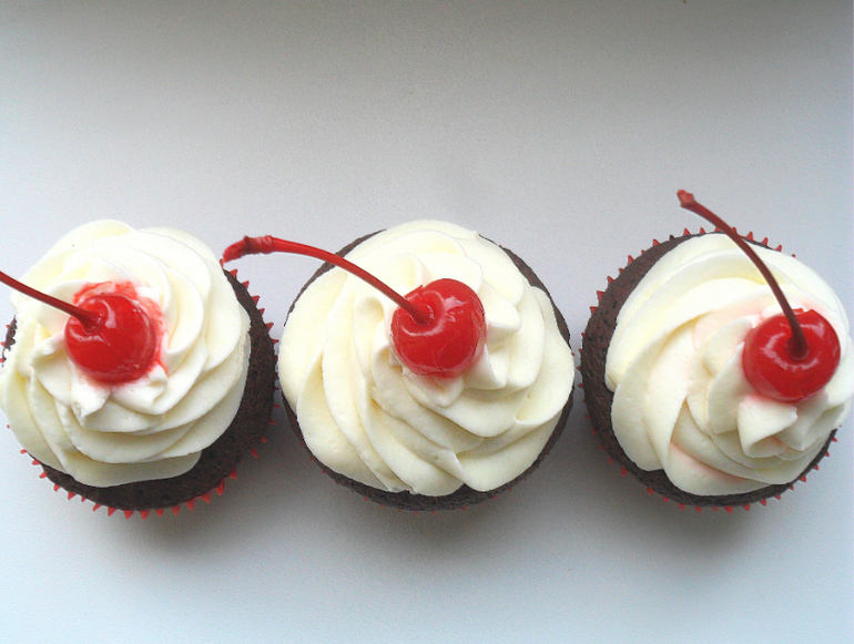Black Forest Cupcakes))