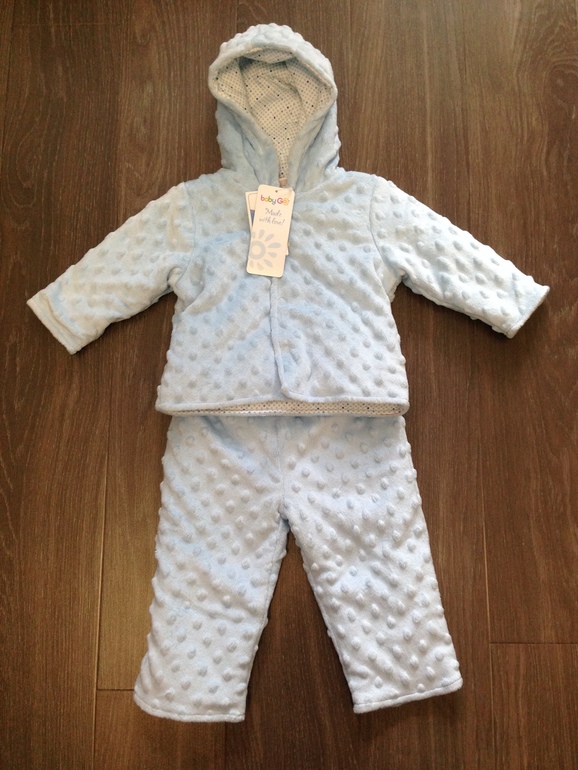 Продам замечательный костюмчик BabyG!!!