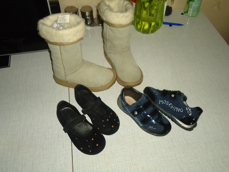 Обувь 25,27 и 29 р-ра Moschino,Simonetta