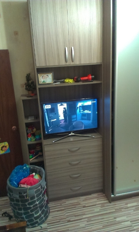 Наш шкаф в детской))