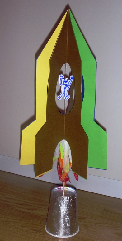 Поделка "Космическая ракета"