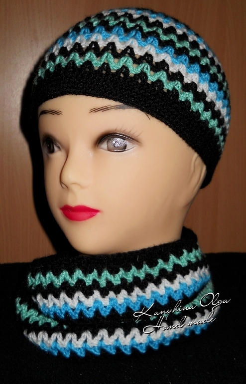 Шапочка для мальчика "Цветной зиг-заг"