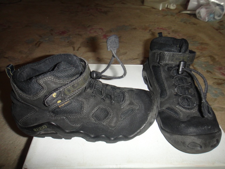 Ботинки .Экко р35