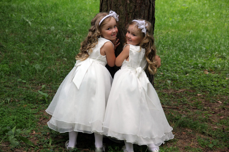 тройняшки на свадьбе