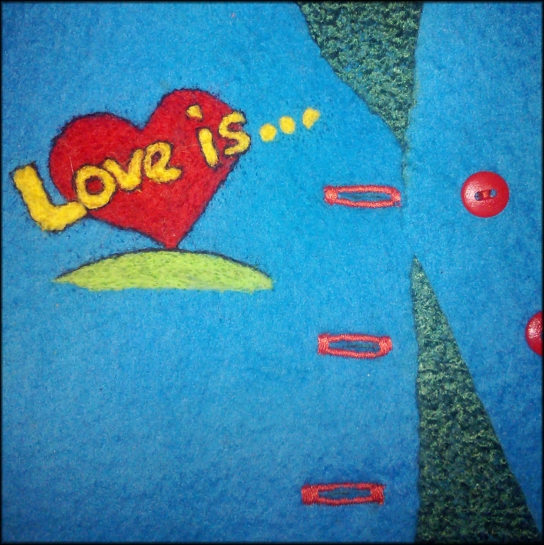Жилеточка Love is...
