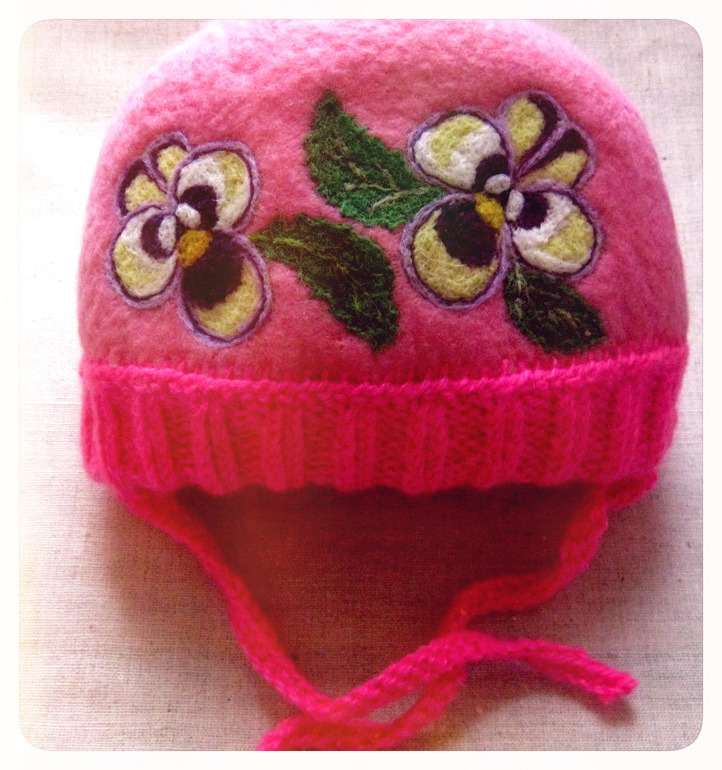 Валяный комплект "Анютины глазки"