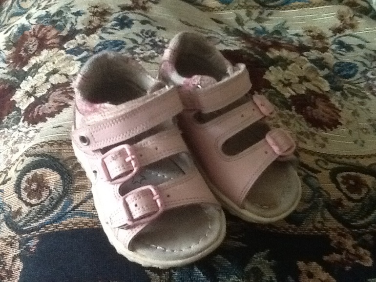 Сандали для девочки 20 р 300 п