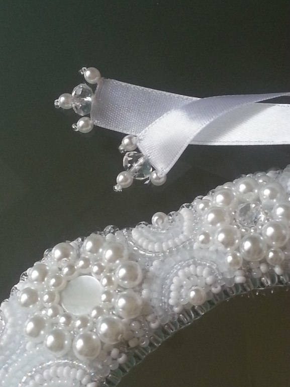 Колье в подарок маме.