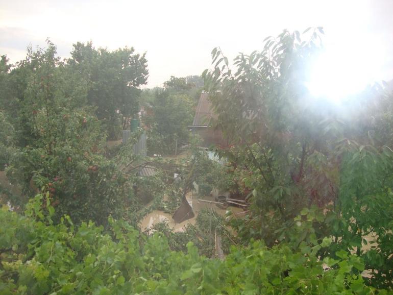 Наводнение у нас дома и на улице