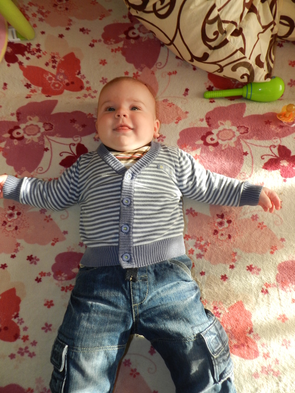 Сыночку пол годика!