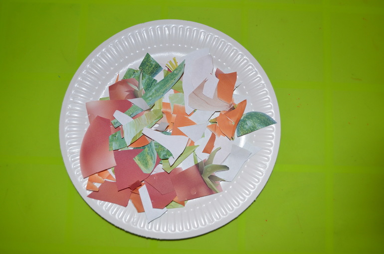 Учимся резать ножницами