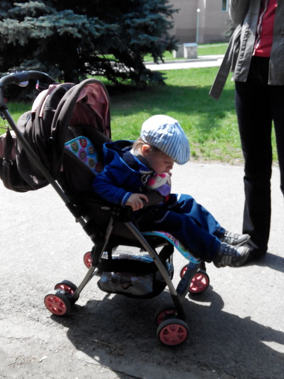 Наши майские праздники в гостях у бабушки и дедушки