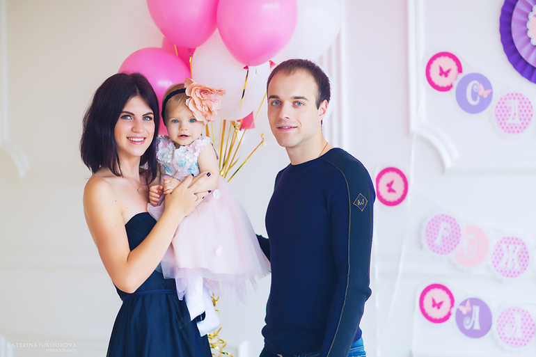 Алисе 1 годик!