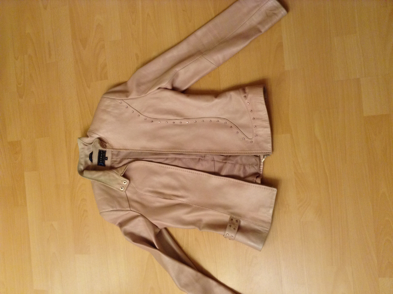 Куртка размер м розовая перламутровая кожаная