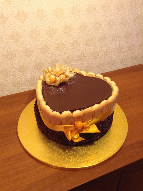 Тортик Птичье молоко))) 4 кг))