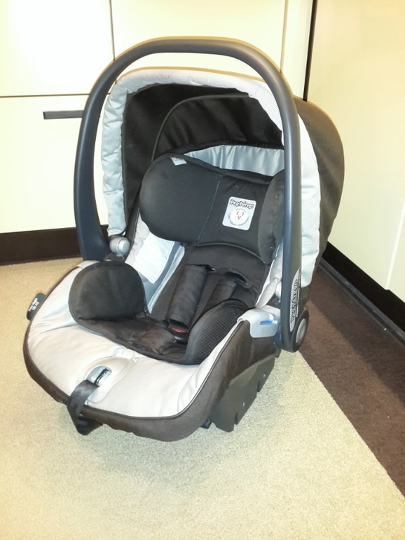 Автокресло-переноска Peg-Perego с 0 мес  2000 руб Подольск