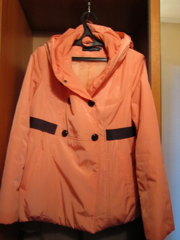 Весенняя молодежная утепленная куртка р-р 44-46