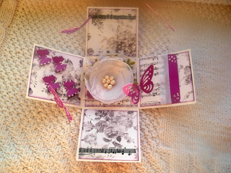 Коробочка с сюрпризом!