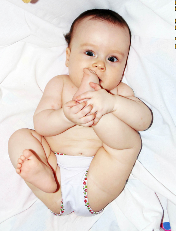 Нам пол годика