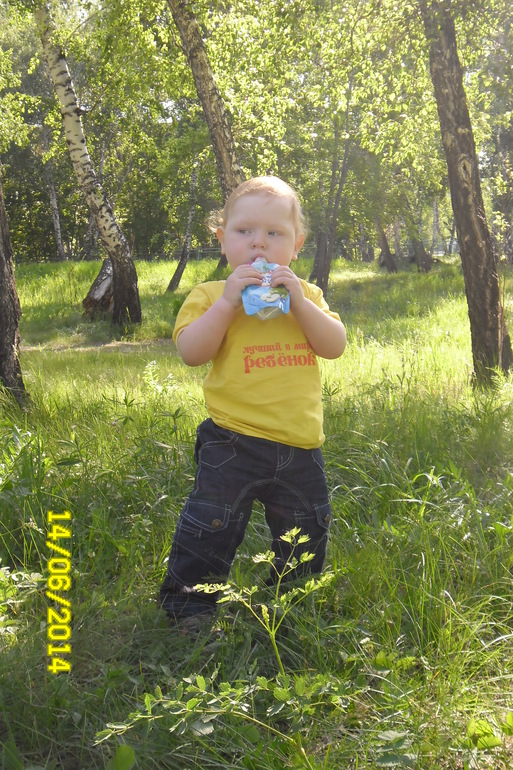 Слингостиль с намеком на этнические мотивы.