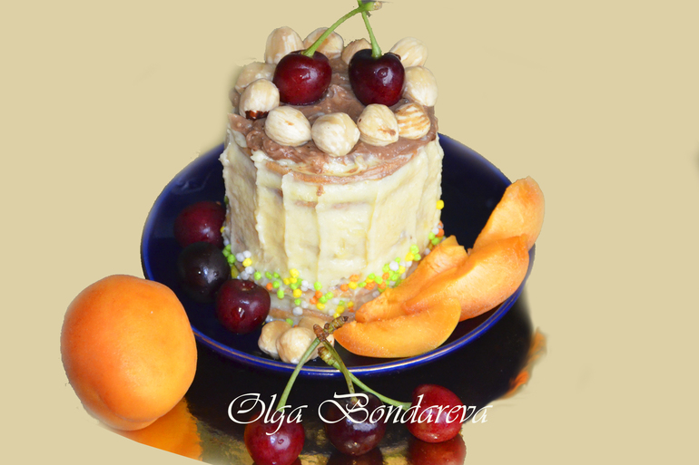 Медовое пирожное