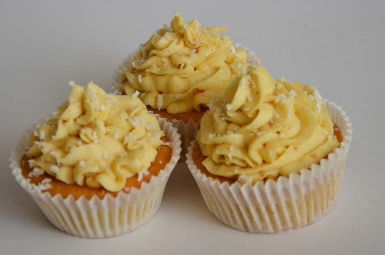 Ванильные капкейки с кремом тирамису