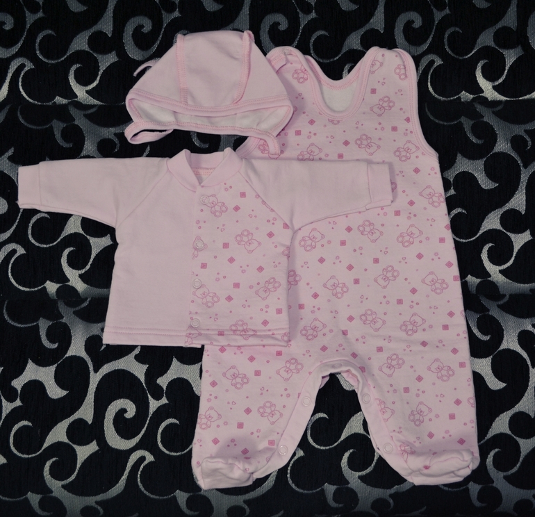 Вещички на выписку...