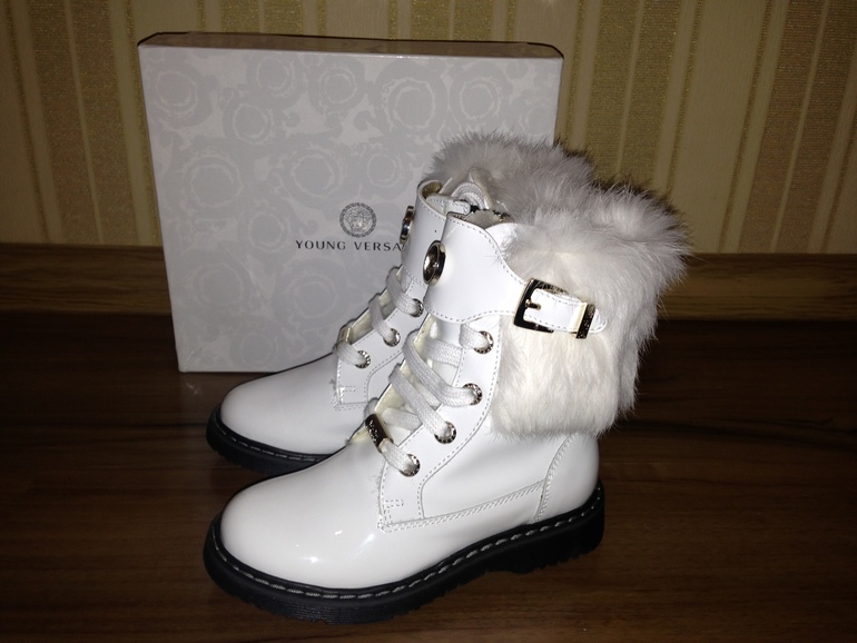 Young Versace оригинал, р. 27
