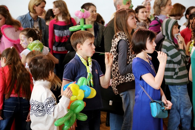 Волонтеры собрали более 340 тысяч рублей на фестивале "Плюшки-ватрушки"