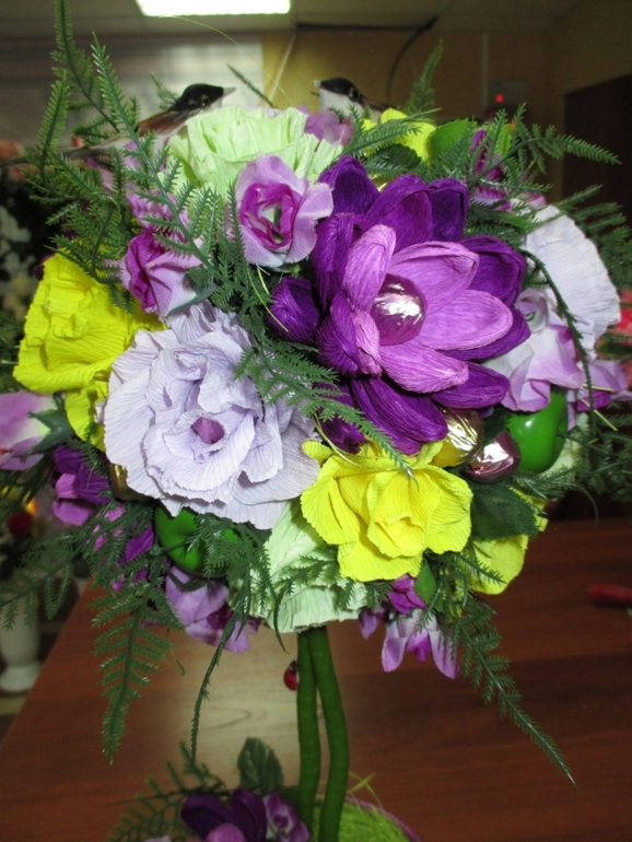 Вырастила первое деревце.