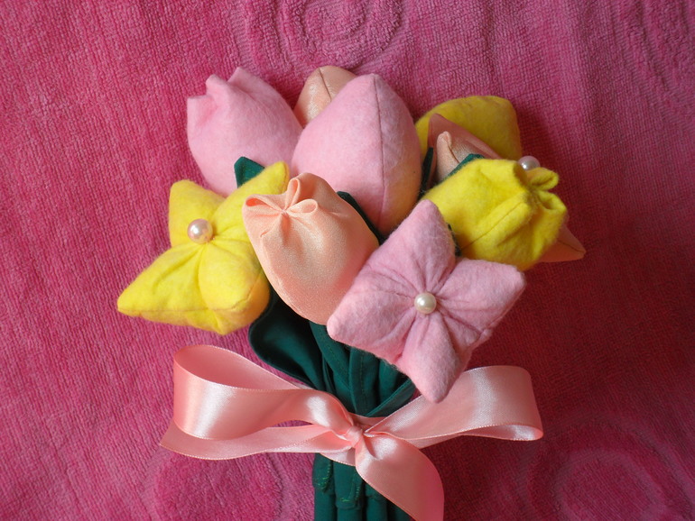 Букет тюльпанов из ткани