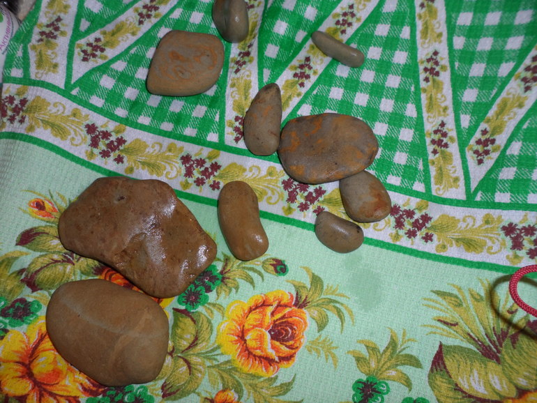 Прогулка Играем с камешками