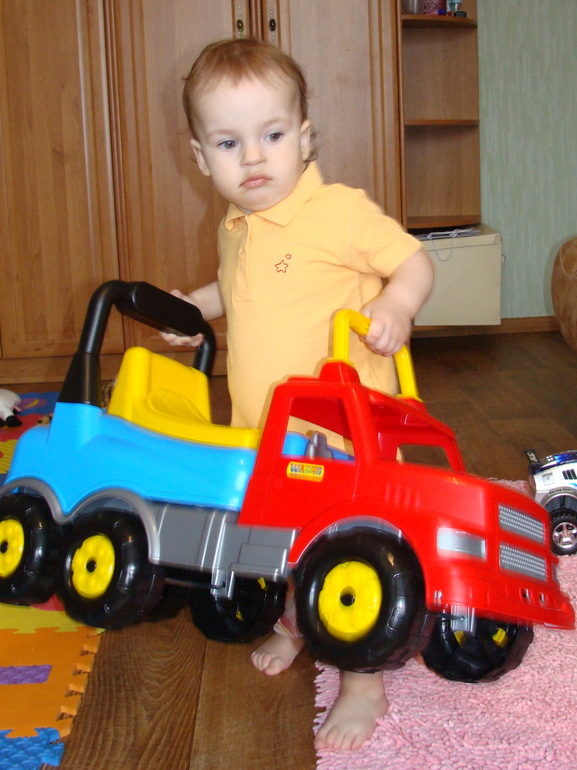 А это серия за рулем, с рулем и эвакуация личного транспорта