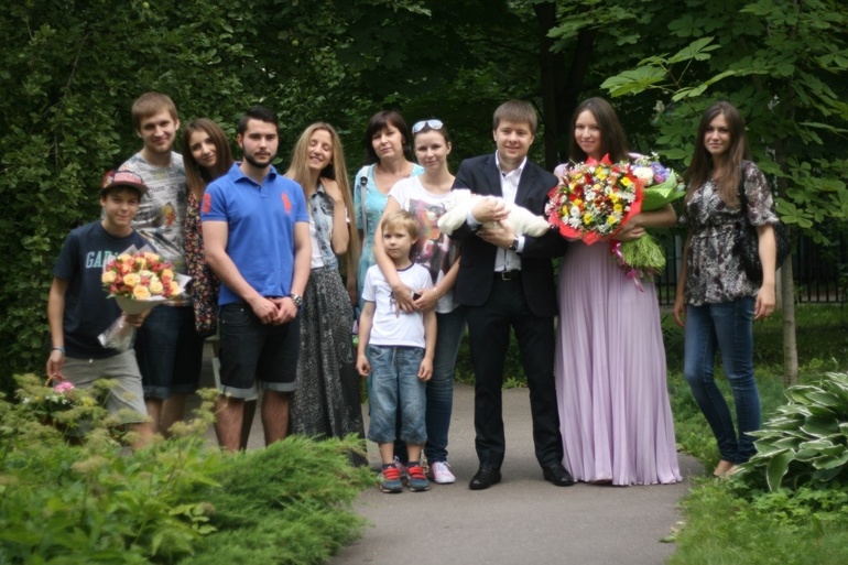 Наша выписка из роддома 16 :)