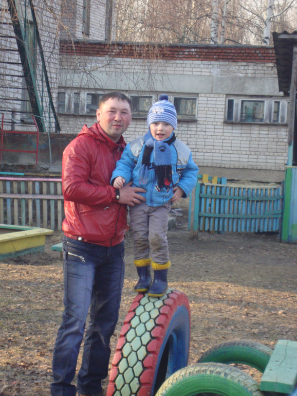 Немного нас :)