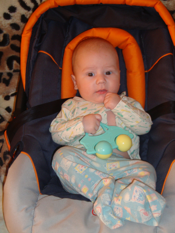 Немного нас :)