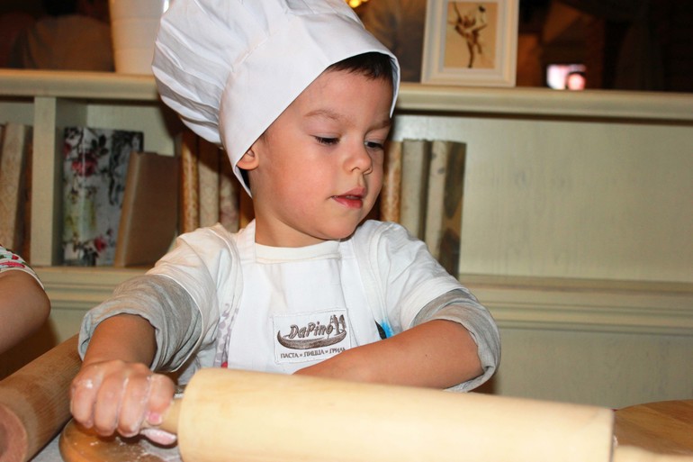 Бесплатные уроки в кулинарной школе юного пиццайоло в Москве