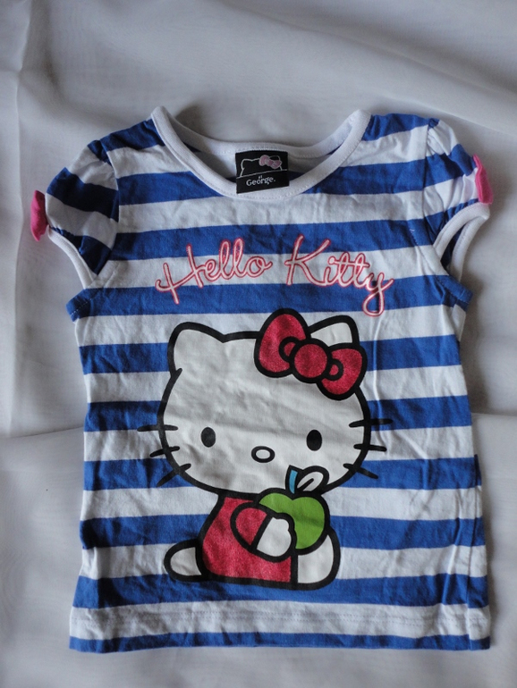 Футболка Hello Kitty на девочку 1 - 1,5 года. 240 руб.