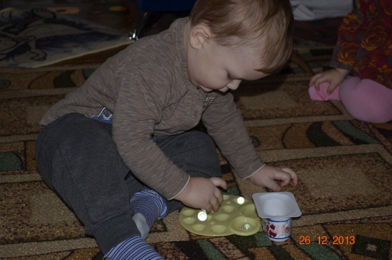 Красный. Желтый.