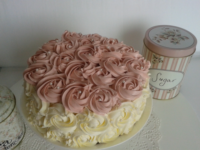 Мой первый тортик для дочки подруги.