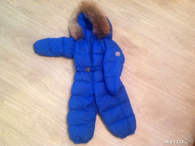 Зимний комбинезон Moncler