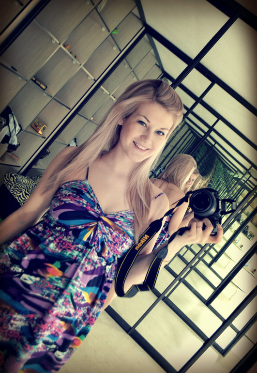 24 недельки... плюс не один фотопуз)