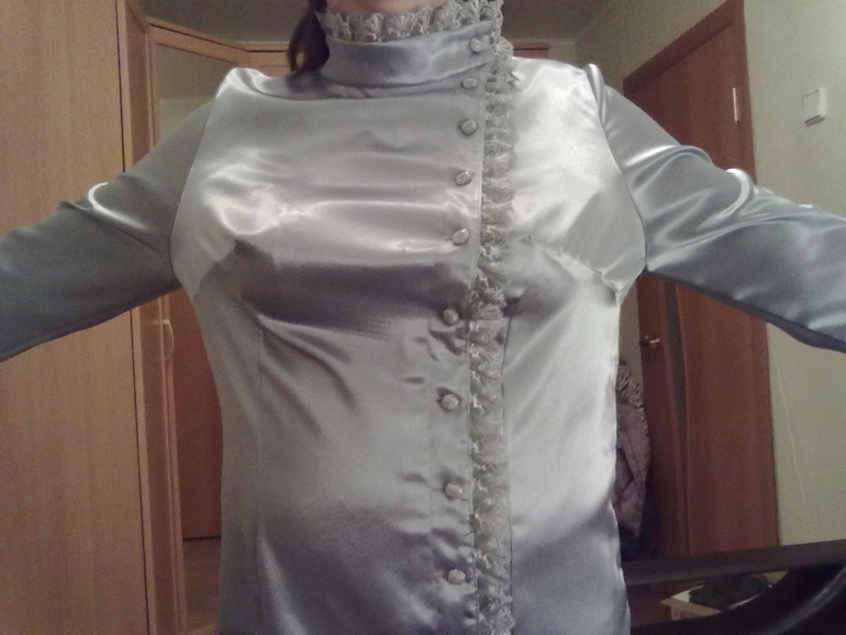 мучительная блузка