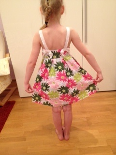 Чудесные платья Gimboree и H&M на 5-6 лет по 400 руб.