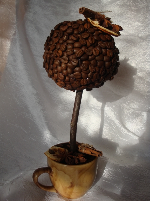 Кофейные топиарии. Подготовка к 8-му марта продолжается (много фото)