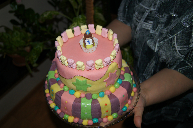 Мой первый торт из мастики.