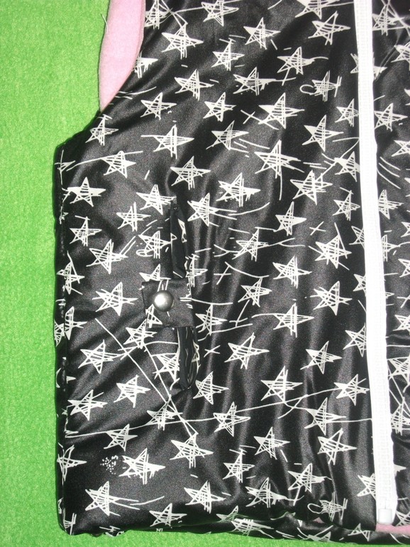 Безрукавка для девочки