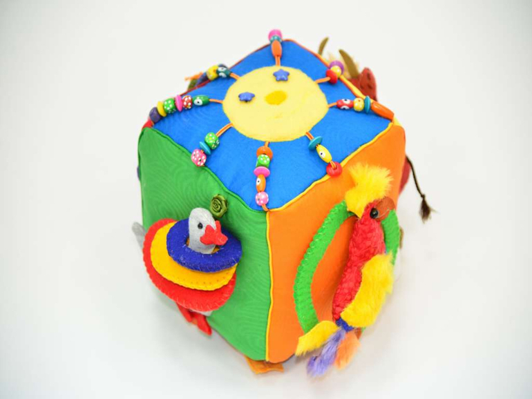 Развивающий кубик 15*15 см